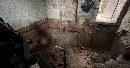 Robili remont we Wrocławiu. Oniemieli, gdy odkryli ukryte pomieszczenie