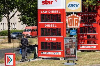 Skąd Niemcy biorą ropę? Bliski Wschód to ułamek importu