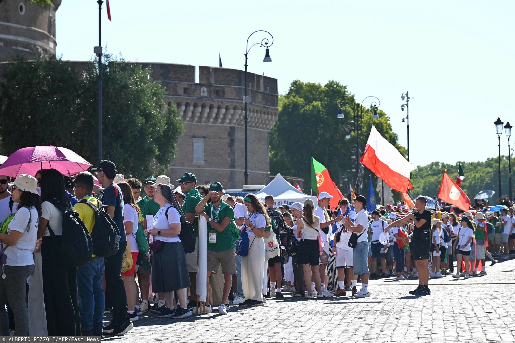 Temporary
Young people, faithful and pilgrims stand in line as they gather to participate in the Jubilee of Youth in Rome on July 31, 2025. However, at least 1 million people are expected to attend the final Mass on August 3, 2025, with Pope Leo XIV in Rome's Tor Vergata neighbourhood. (Photo by Alberto PIZZOLI / AFP)
ALBERTO PIZZOLI