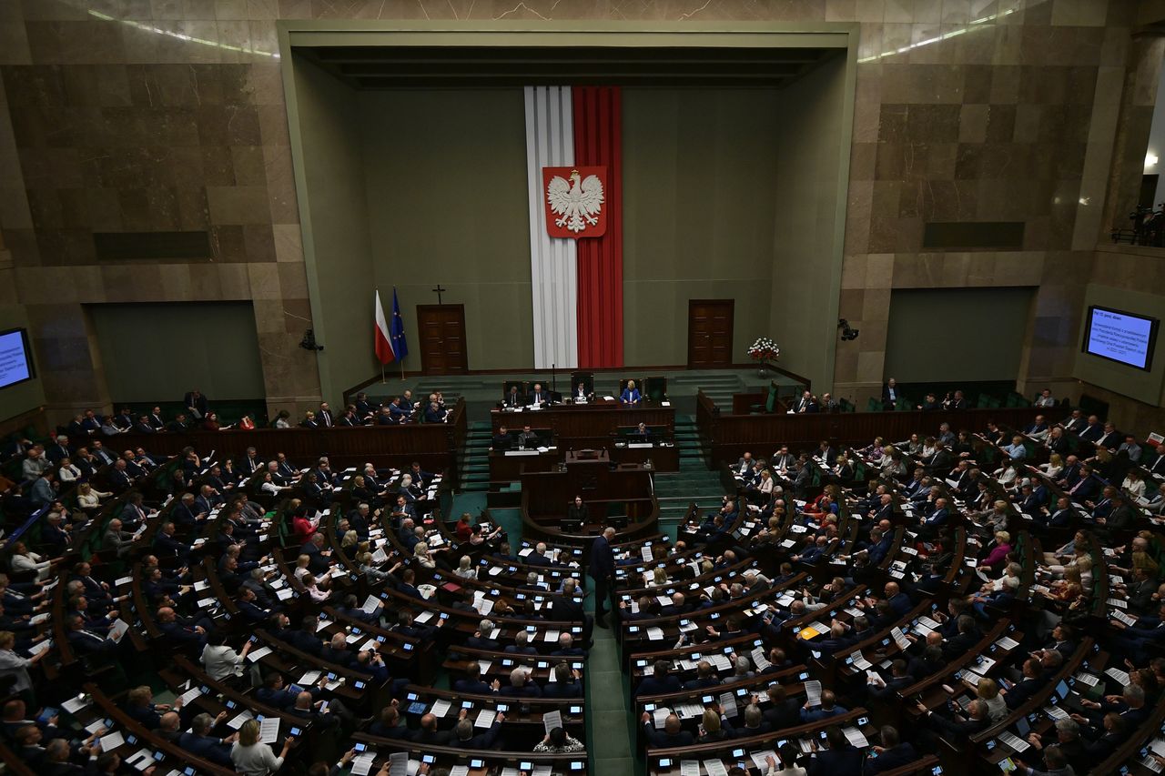 Czy da się skruszyć elektorat PiS? Najnowszy sondaż