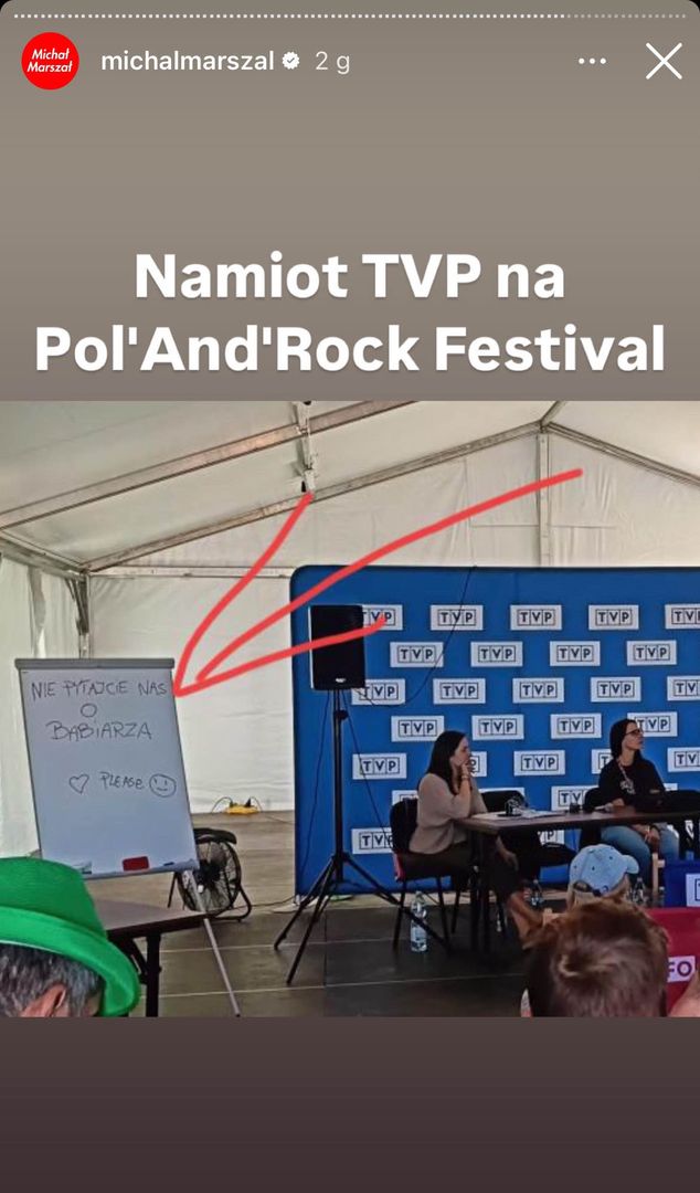 Napis w namiocie TVP na Pol'And'Rock Festival