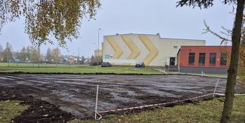 Szczecinek: Parking przy SP7  już w budowie