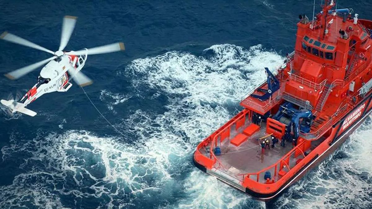 Akcja ratunkowa na oceanie była bardzo trudna z powodu silnego w