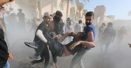 Iran zamyka granicę. W Iraku wrze
