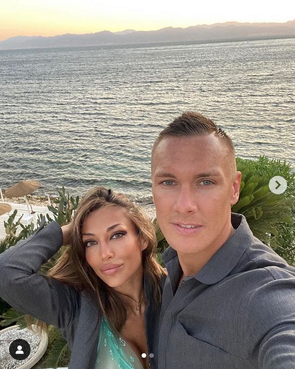 Tak wygląda żona Łukasza Skorupskiego. Piękna z nich para?