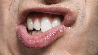 Wystarczy 9 g dziennie. Ryzyko nowotworu jamy ustnej wyższe nawet o 87 proc.