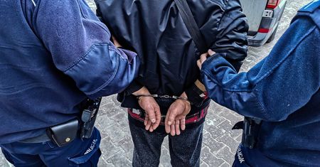 Areszt w Hajnówce: 61-latek za kratami za molestowanie nieletnich – powtórka z przeszłości?