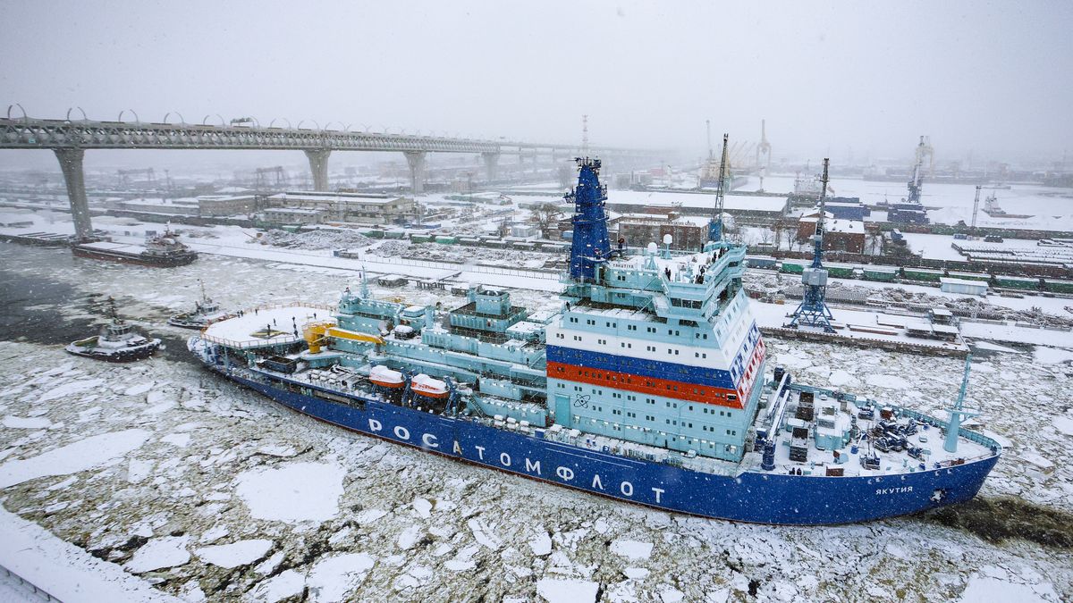 Rosyjski lodołamacz atomowy
