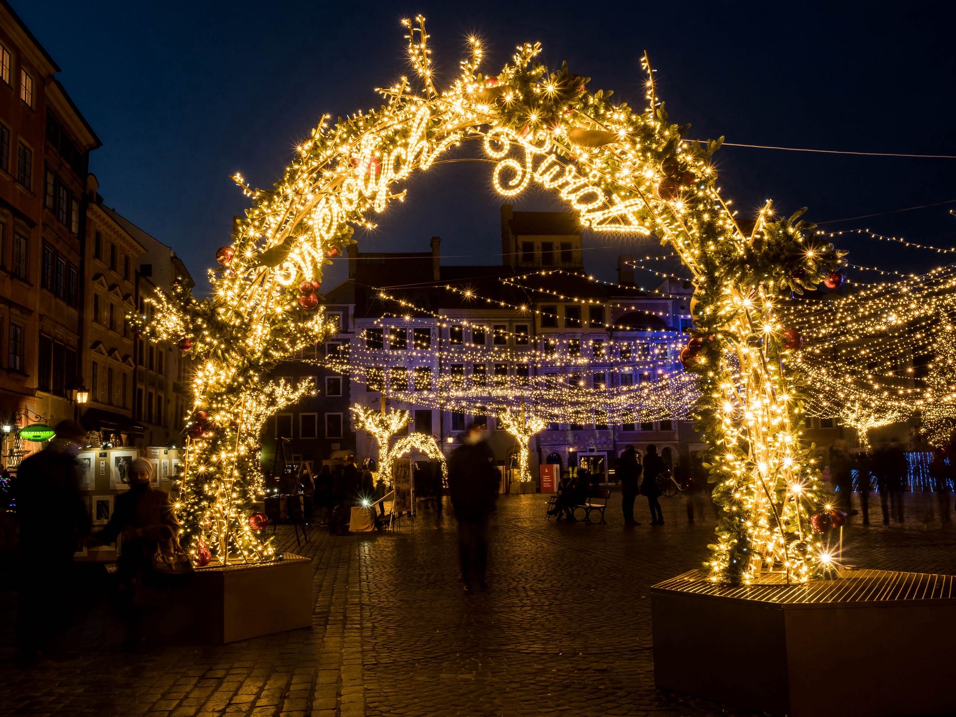 Świąteczna Iluminacja. Warszawa gotowa na Boże Narodzenie