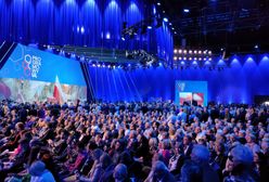 Prezes nęci miodem, działacze w słodkim śnie. Konwencja PiS-u od kulis