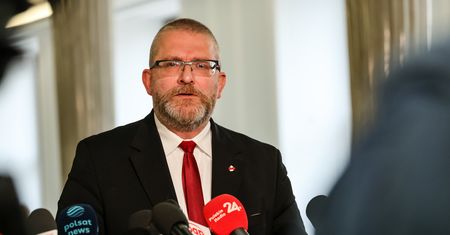 Oświadczenie majątkowe Grzegorza Brauna. Polityk ma niewielkie oszczędności