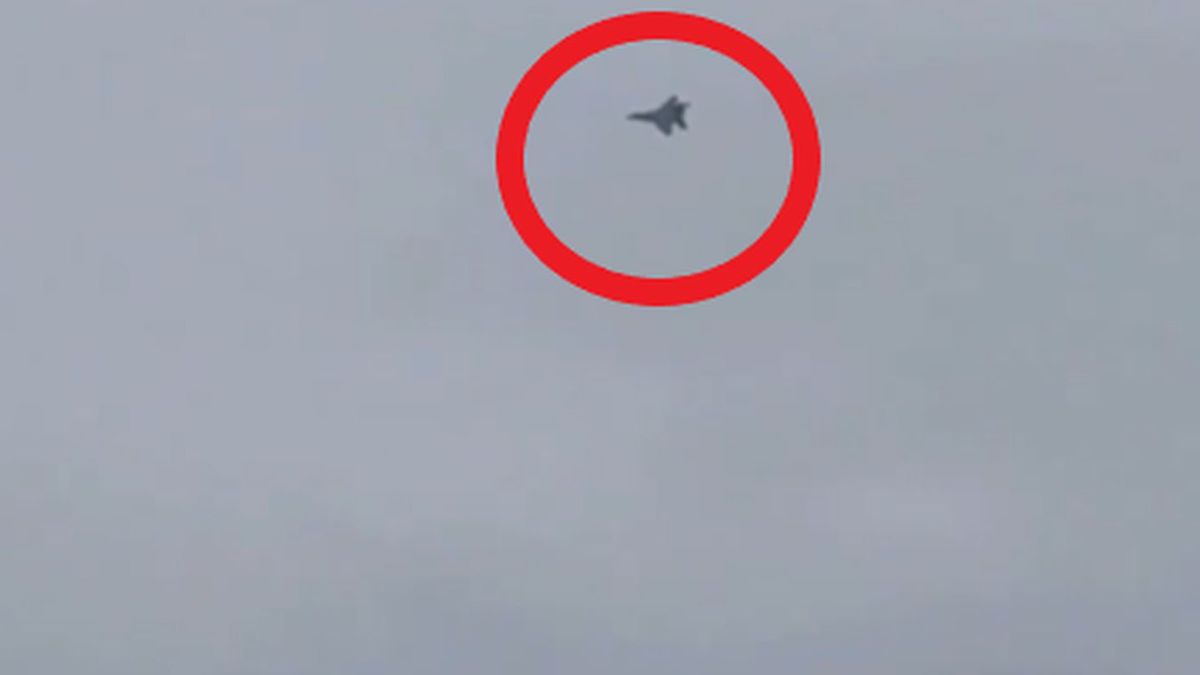 Niebo na stolicą Iranu patrolują samoloty Jak-130 i MiG-29B