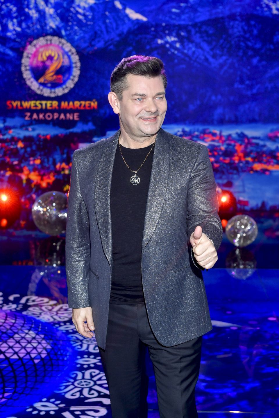Zenek Martyniuk na konferencji "Sylwestra Marzeń z Dwójką". Towarzyszyła mu Danuta Martyniuk