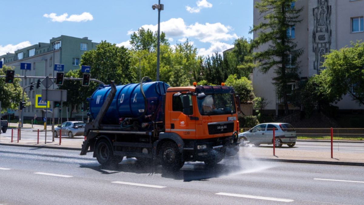 Białystok wykorzystuje wodę z basenu do walki z upałem