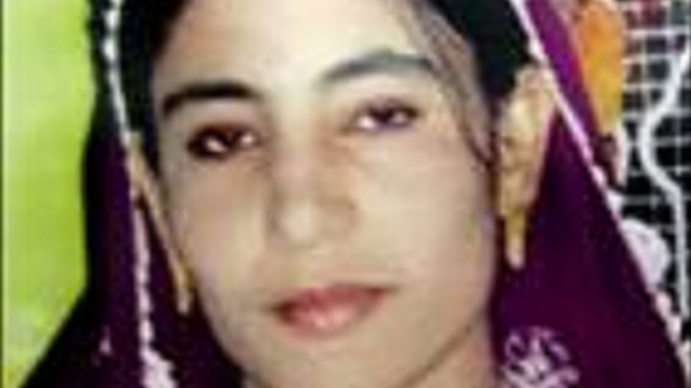 24-letnia kobieta ukamienowana przez męża i szwagra