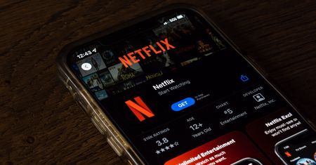 Masz Netfliksa i dzielisz abonament? Dodatkowe opłaty coraz bliżej