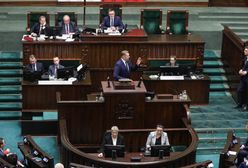 "Kultura ustawki" w Sejmie. "Zamiast merytoryki mamy bon moty"