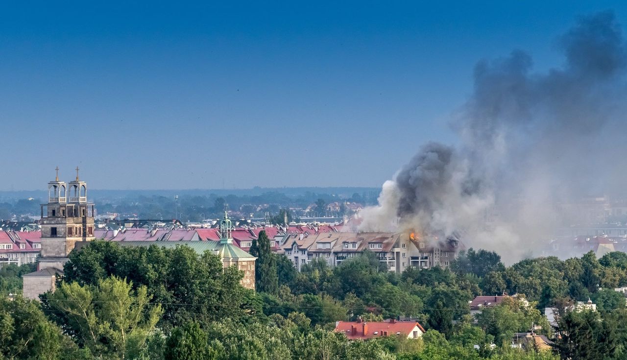 Pożar we Włochach: Policja zatrzymała 61-latka