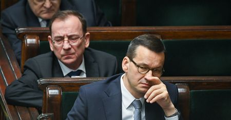 Alerty RCB mogą zniknąć. SMS-y do Polaków ma przejąć resort Kamińskiego