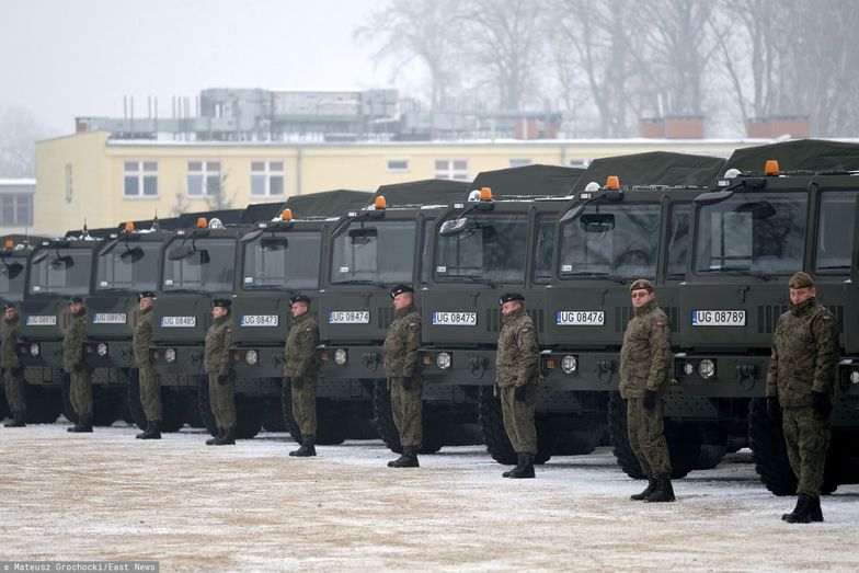 Jelcz zwalnia bieg? Wojskowy gigant stanowczo zaprzecza