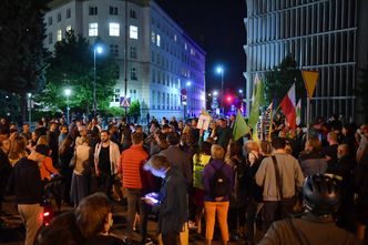 LEX TVN. PiS "siłą przepchnął swoją wolę kolanem". Prawnicy i medioznawcy bezlitośni dla rządu