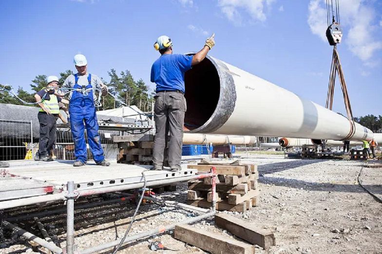 Nord Stream 2. Kreml: decyzja o wstrzymaniu certyfikacji nie jest polityczna