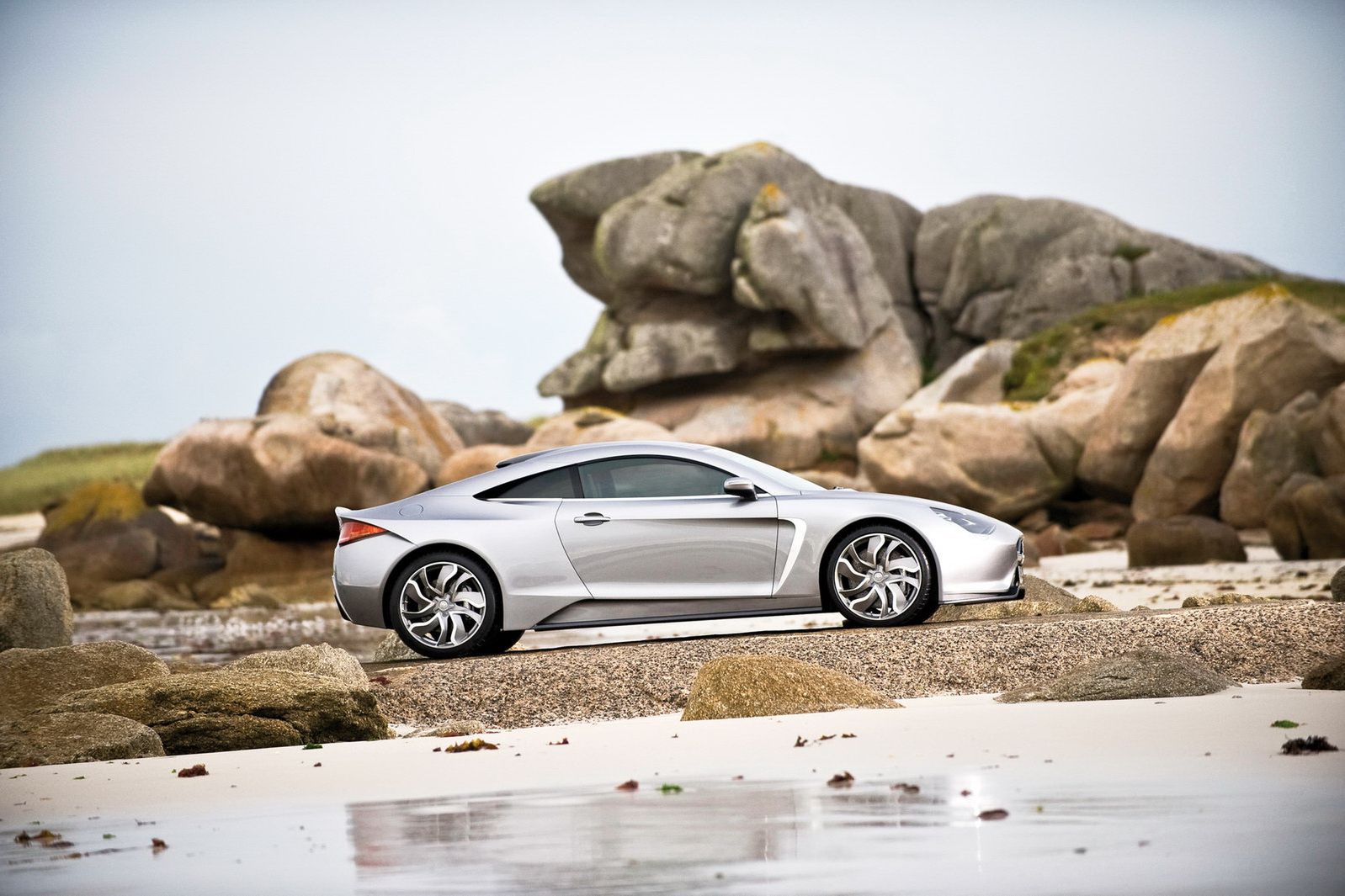 EXAGON FURTIVE e-GT