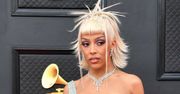 Doja Cat na Grammy 2022. Raperka przyciągała spojrzenia