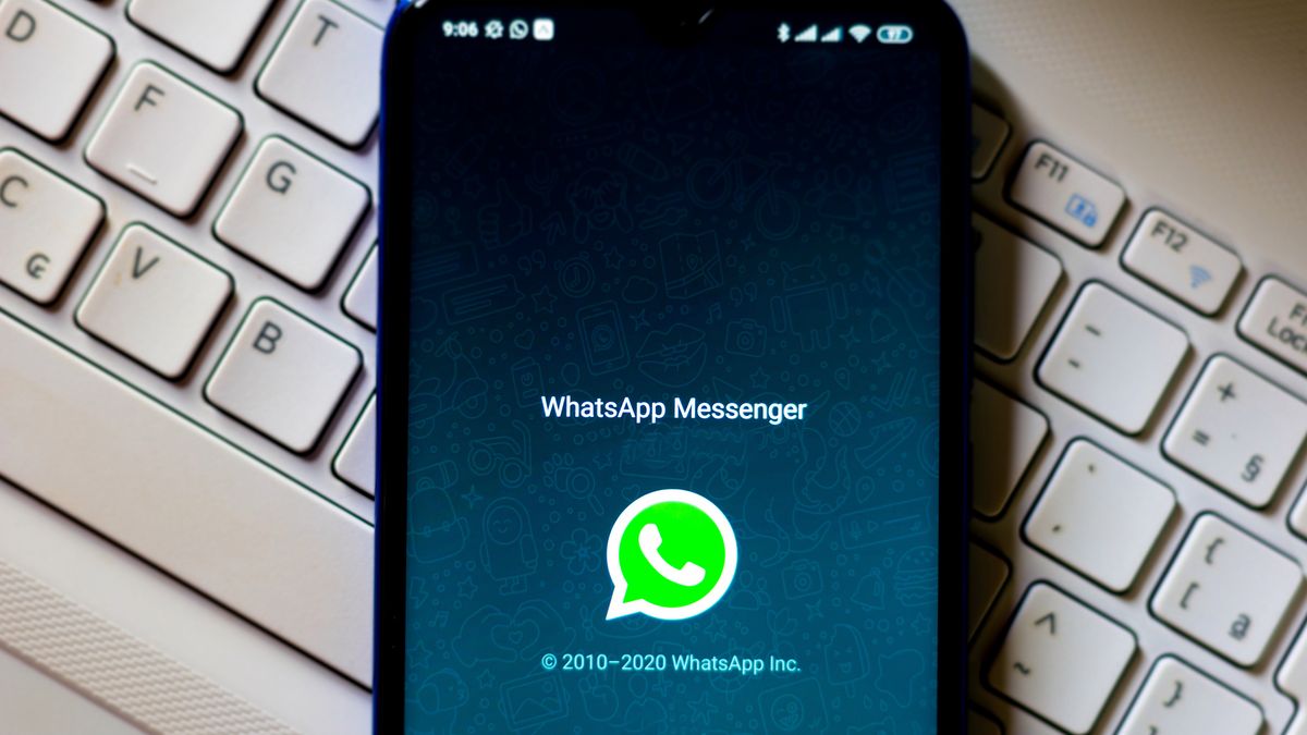 Wkrótce do WhatsAppa zalogujemy się nawet z czterech urządzeń /Fot. GettyImages