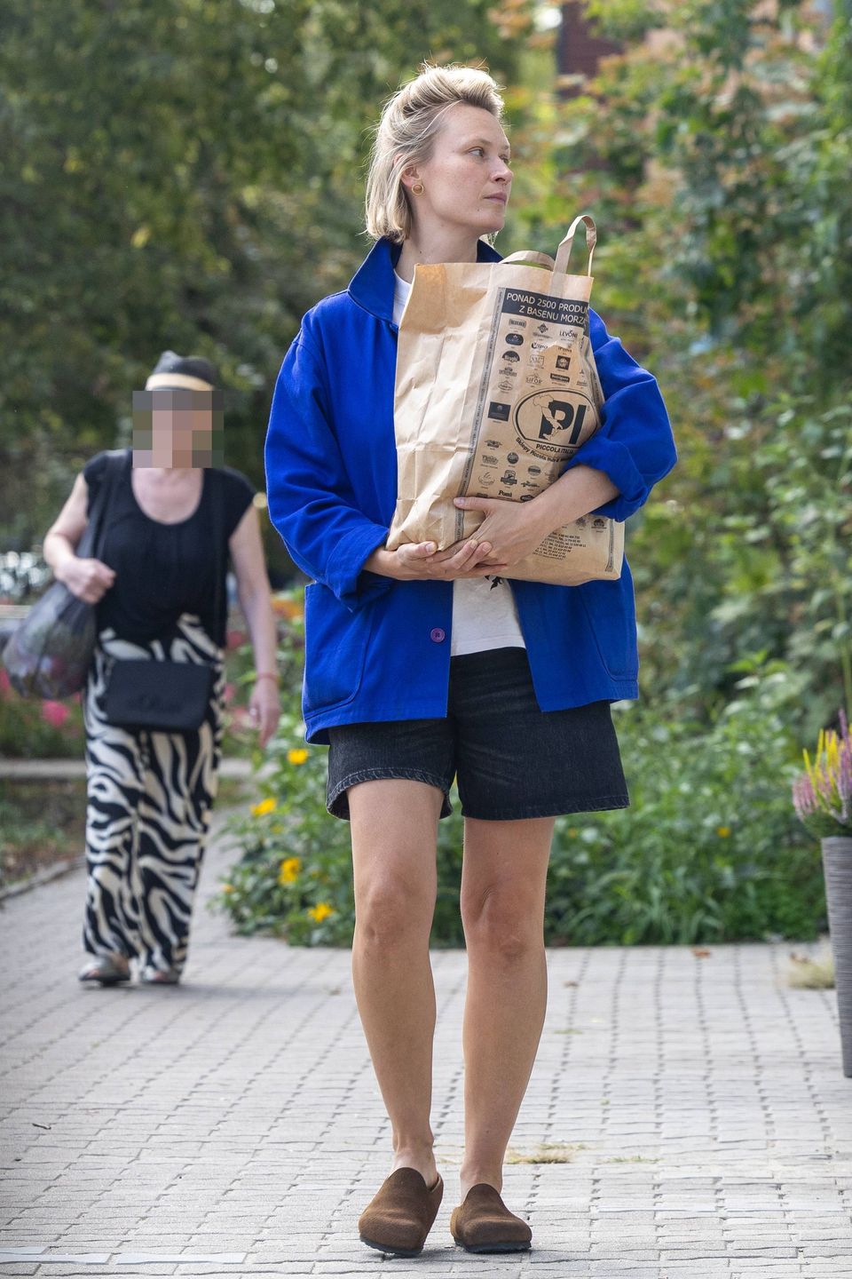 Naturalna Agnieszka Żulewska przyłapana na mieście