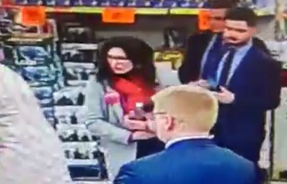 Umorzono postępowanie ws. publikacji nagrania z Aleksandrą Dulkiewicz kupującą alkohol, sąd oddalił jej skargę