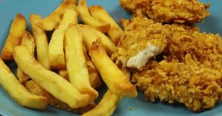 Nawet w fast foodzie nie dostaniesz tak chrupiących nuggetsów. Sekretem jest specjalna panierka