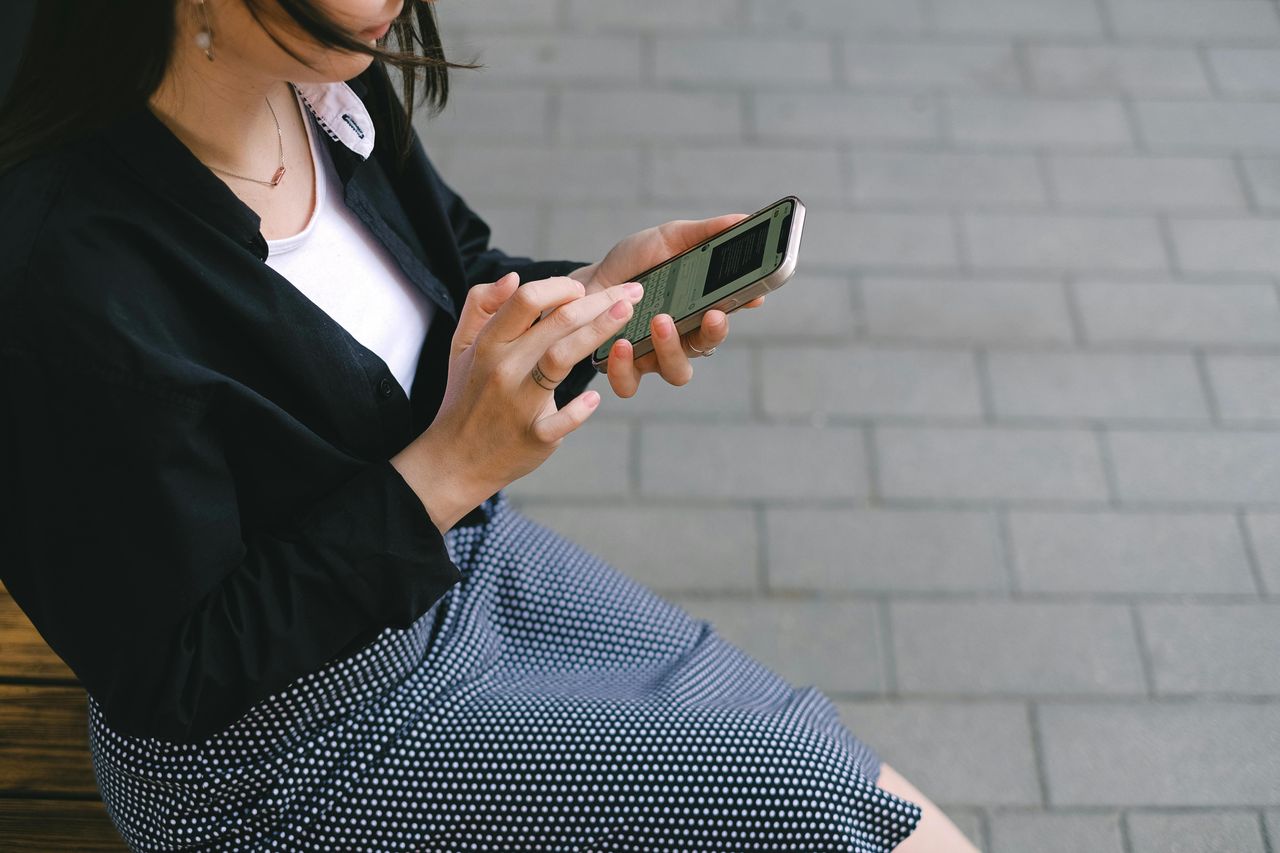 Dostałeś takiego SMS-a? Lepiej zablokuj kontakt