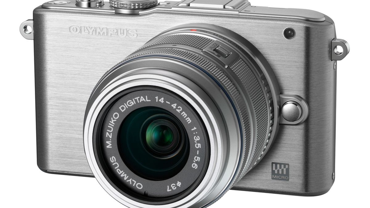 Olympus rządzi wśród aparatów z wymienną optyką w Japonii 1