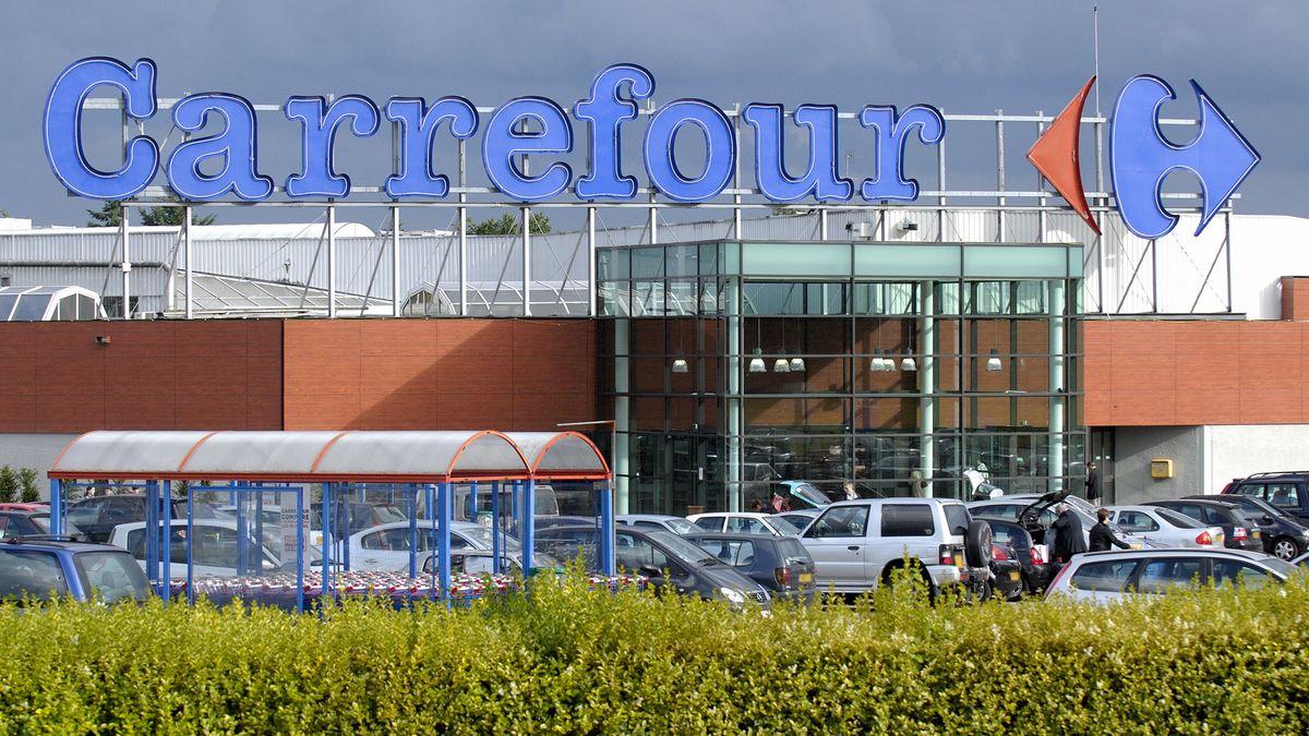Zamknęli rok z wielomilionową stratą. Carrefour próbuje stanąć na nogi