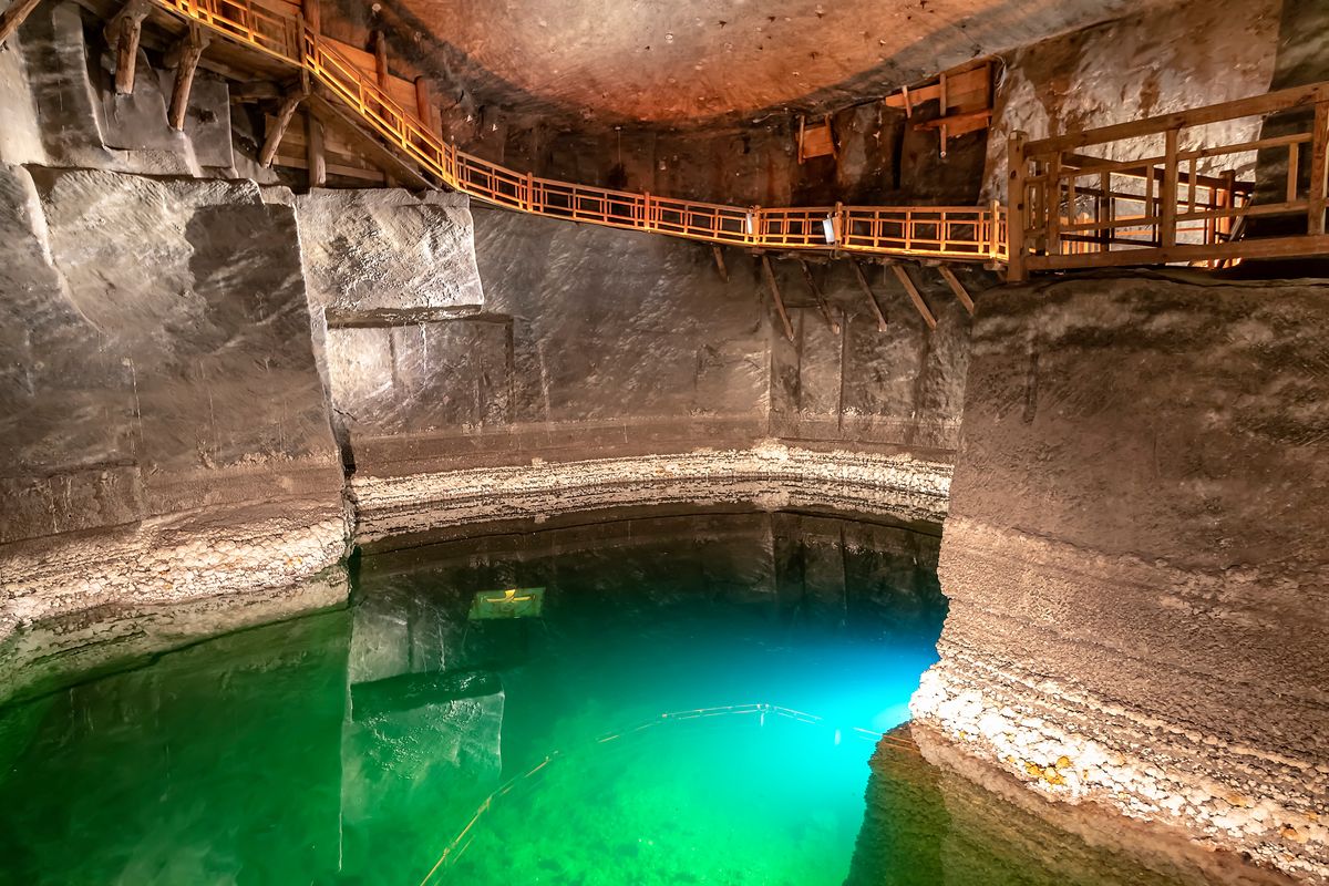 Podziemne jezioro w komorze Erazma Barącza w Wieliczce