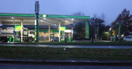 Prezes BP: Fuzja Orlenu z Lotosem nadal może ograniczyć konkurencję