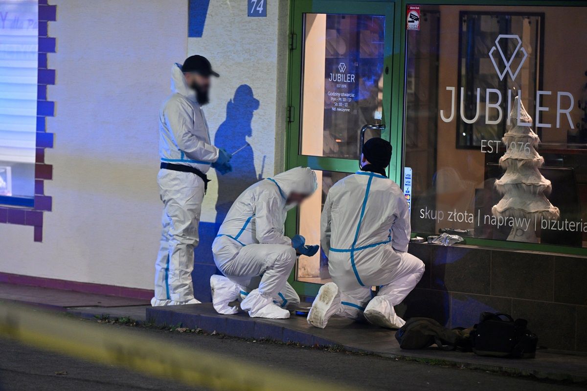 Napad na jubilera w Krakowie. Wiadomo, co ukradli bandyci