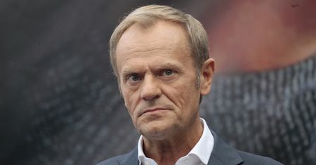 Rodzinna wycieczka Tusków pociągiem. Tabloid podlicza