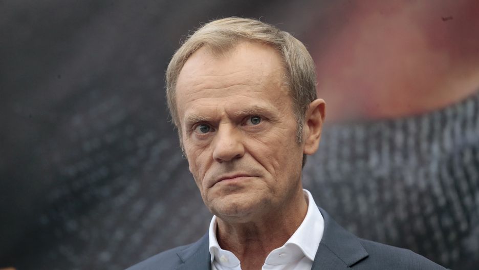 Donald Tusk z rodziną wybrali się do Warszawy 