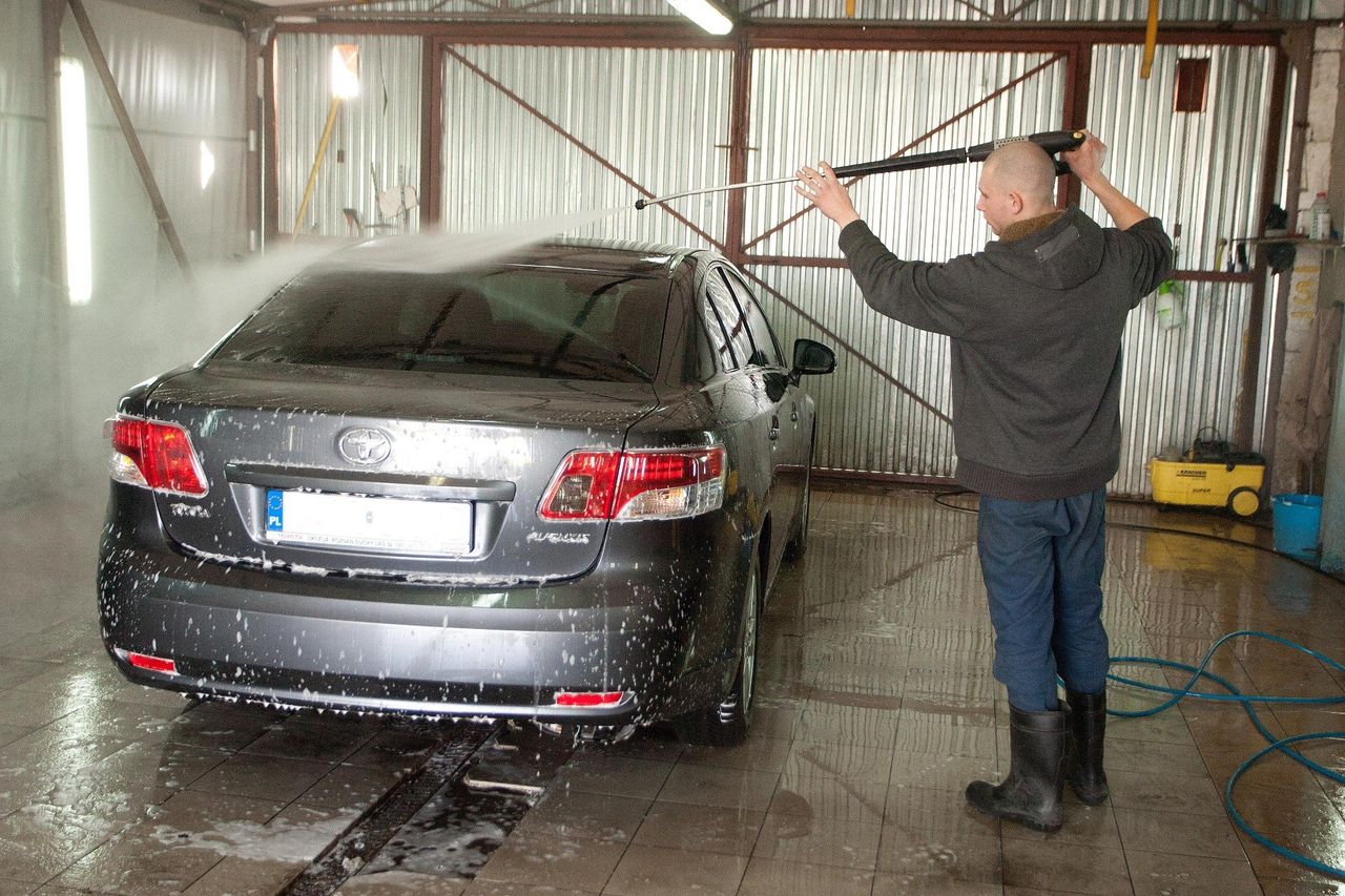 Jak zabezpieczyć auto przed sezonem jesienno-zimowym?