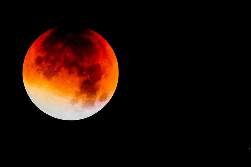 Zaćmienie Księżyca i wielka opozycja Marsa już dziś! Dowiedz się, jak je sfotografować 4