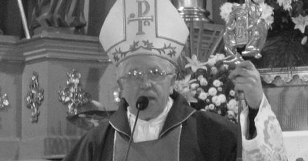 Nie żyje arcybiskup Stanisław Nowak. Zmarł w niedzielę rano