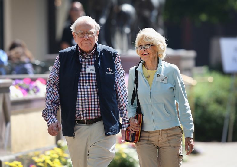 Warren Buffett z żoną Astrid, zdjęcie z 2014 r. 