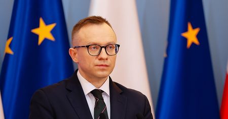 Zmiany w systemie podatkowym. Likwidacja ulgi dla klasy średniej, obniżka PIT do 12%