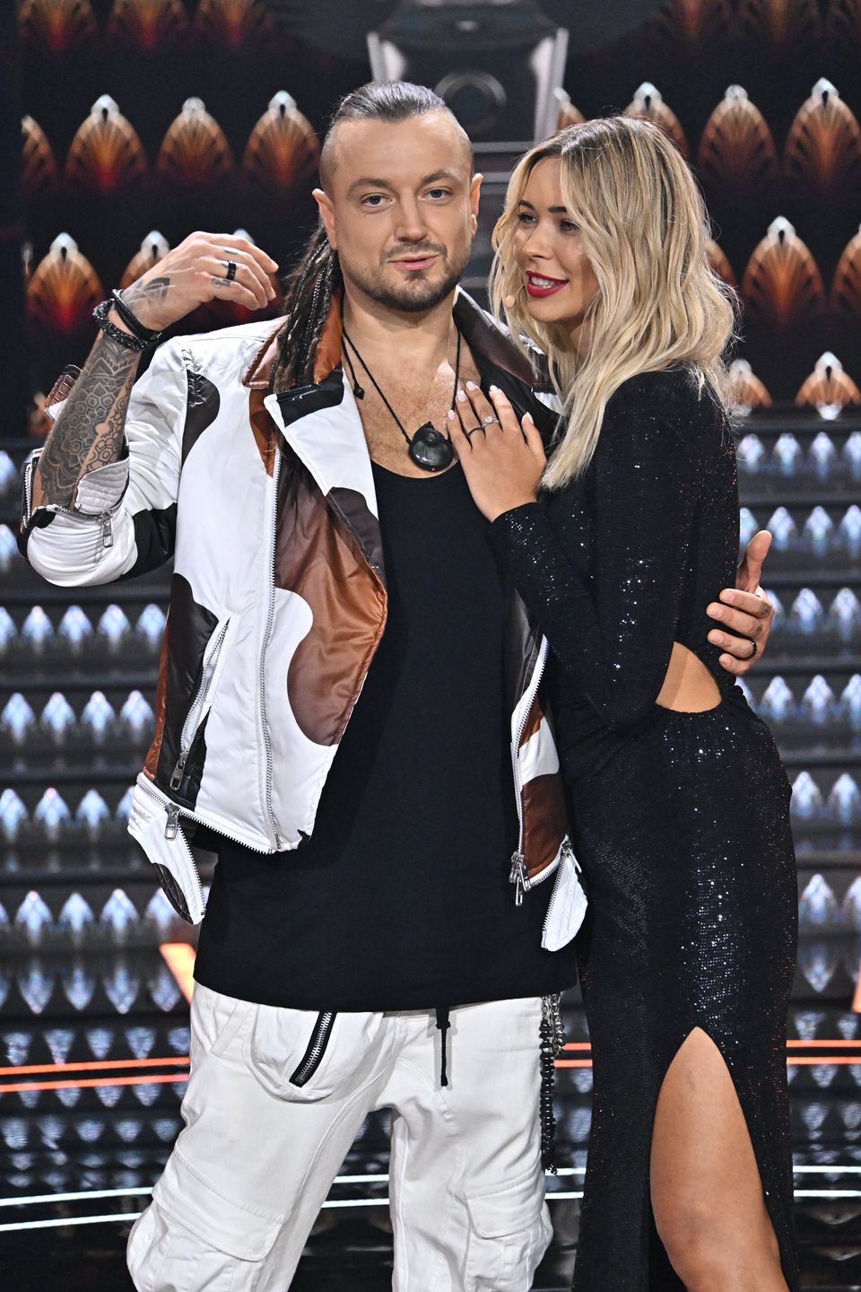 Sandra Kubicka i Aleksander Milwiw-Baron