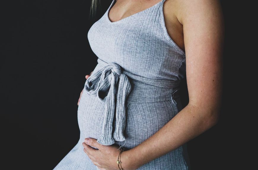 Inofrmacja o tym, że podczas pierwszego razu nie można zajść w ciążę jest nieprawdziwa.