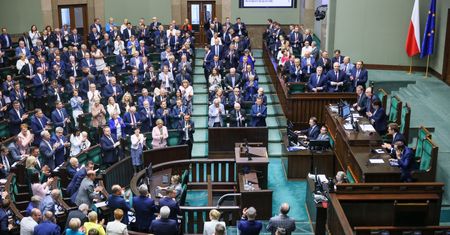 Na takich warunkach posłowie dostają pożyczki. Kancelaria Sejmu nie chce komentować