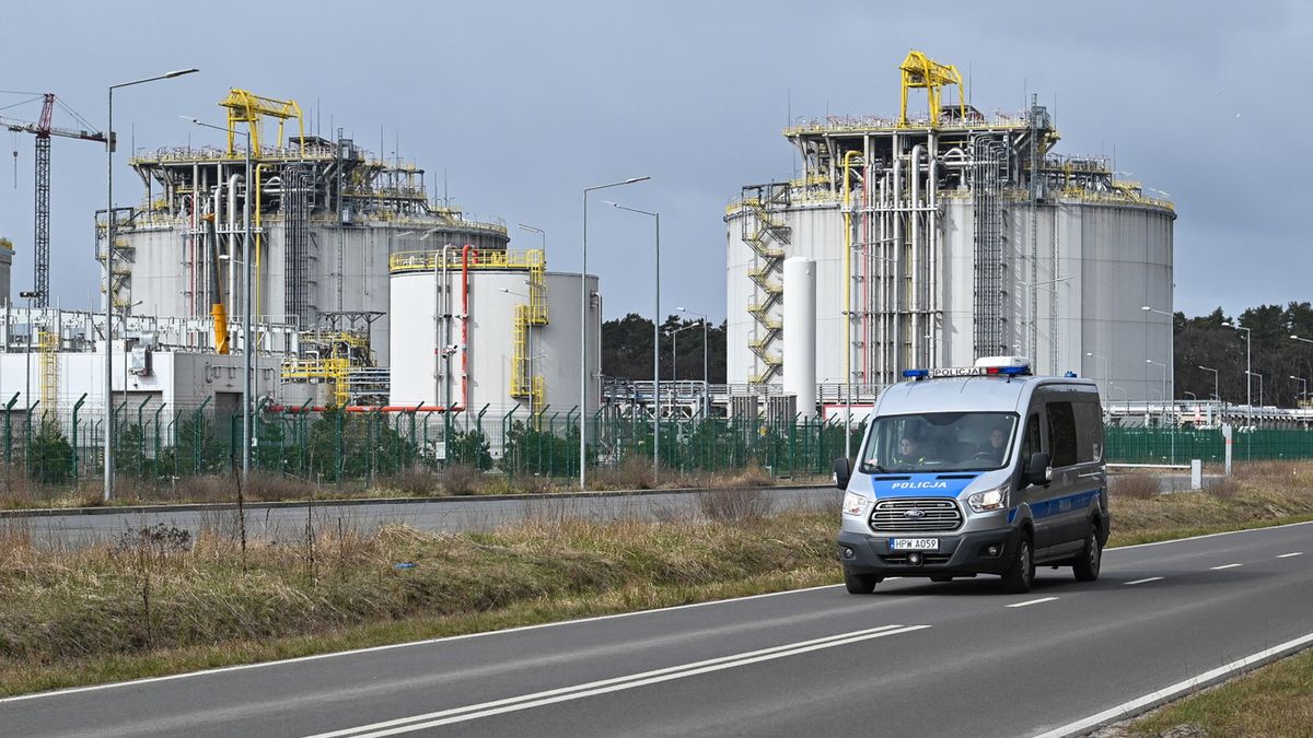 Nowe przepisy pozwalają na wprowadzenie zakazu przebywania w pobliżu terminalu LNG w Świnoujściu