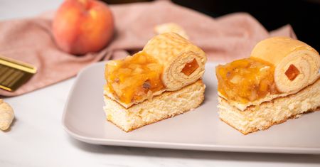Zakręcone ciasto ślimak z owocami i galaretką. W moim domu króluje na każdej imprezie rodzinnej